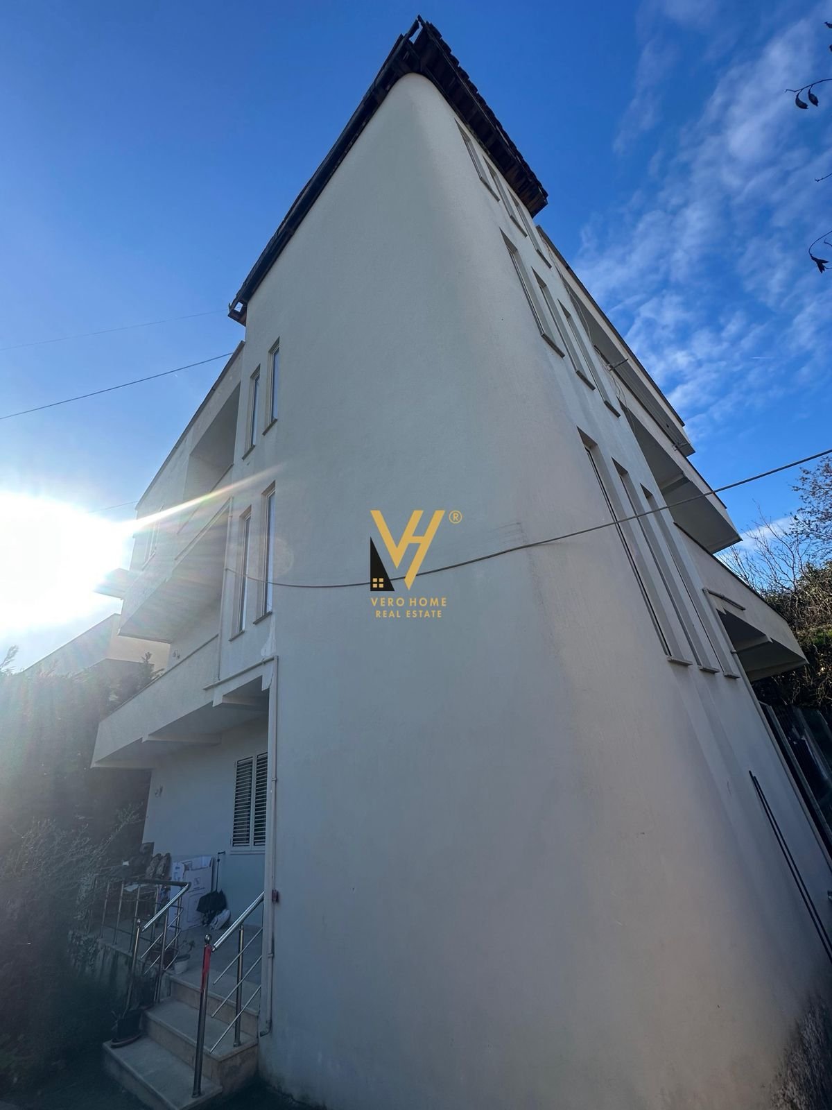 GODINE TE RRUGA ELBASANIT ME QIRA 5.000 EURO