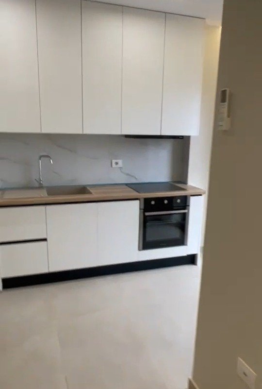 Rruga 5 Maj – Jepet me Qira Garsoniere!