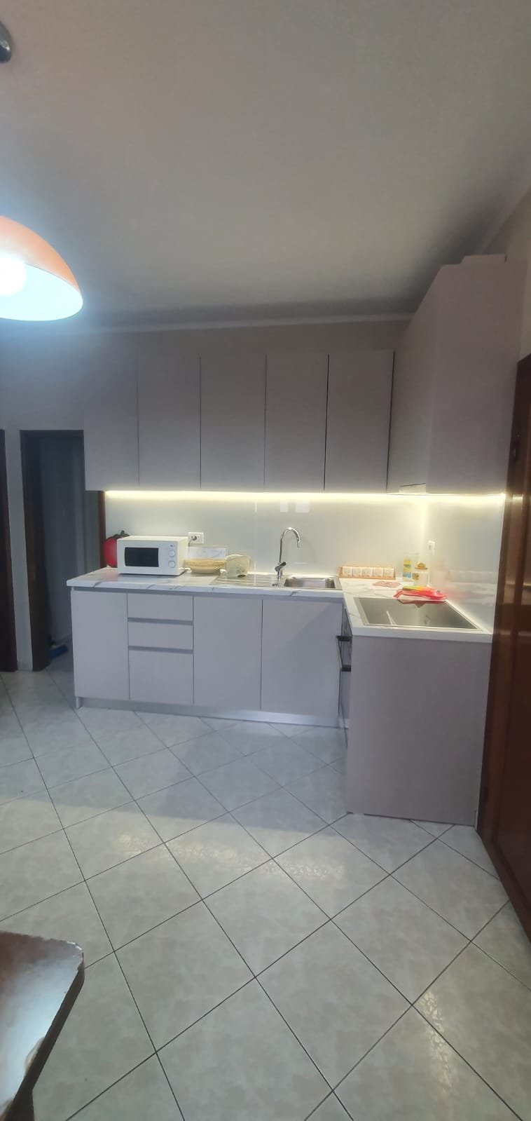 📌Jepet me Qira Apartament në Vilë – Ali Demi !!!!