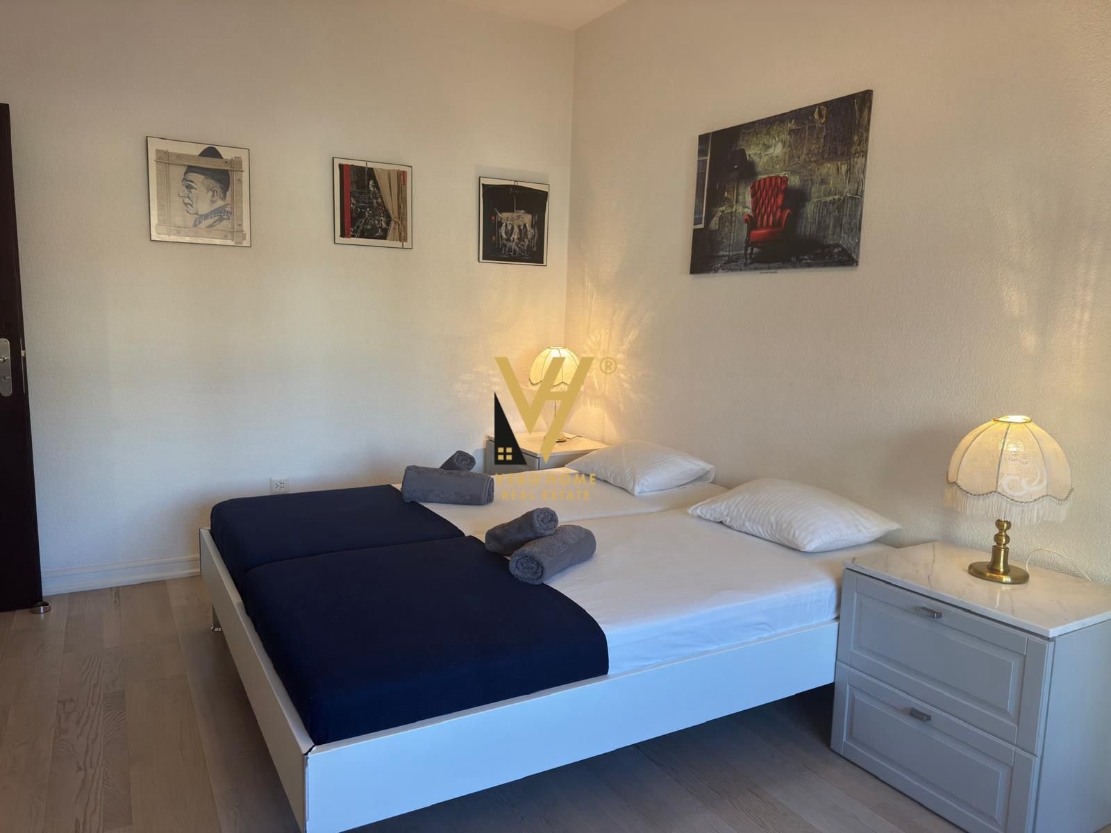 AMBIENT 60 M2 ME QIRA NE QENDER 150.000 LEKE