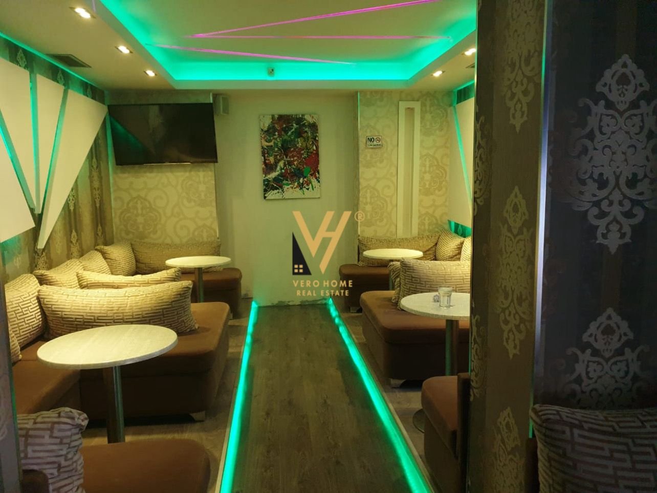 DYQAN 92 M2 TE 21 DHJETORI 400.000 EURO