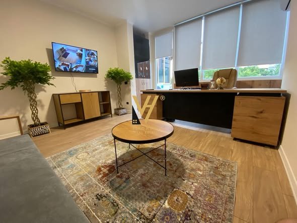 ZYRE 180 M2 ME QERA TE RRUGA E KAVAJES 1.850 EURO