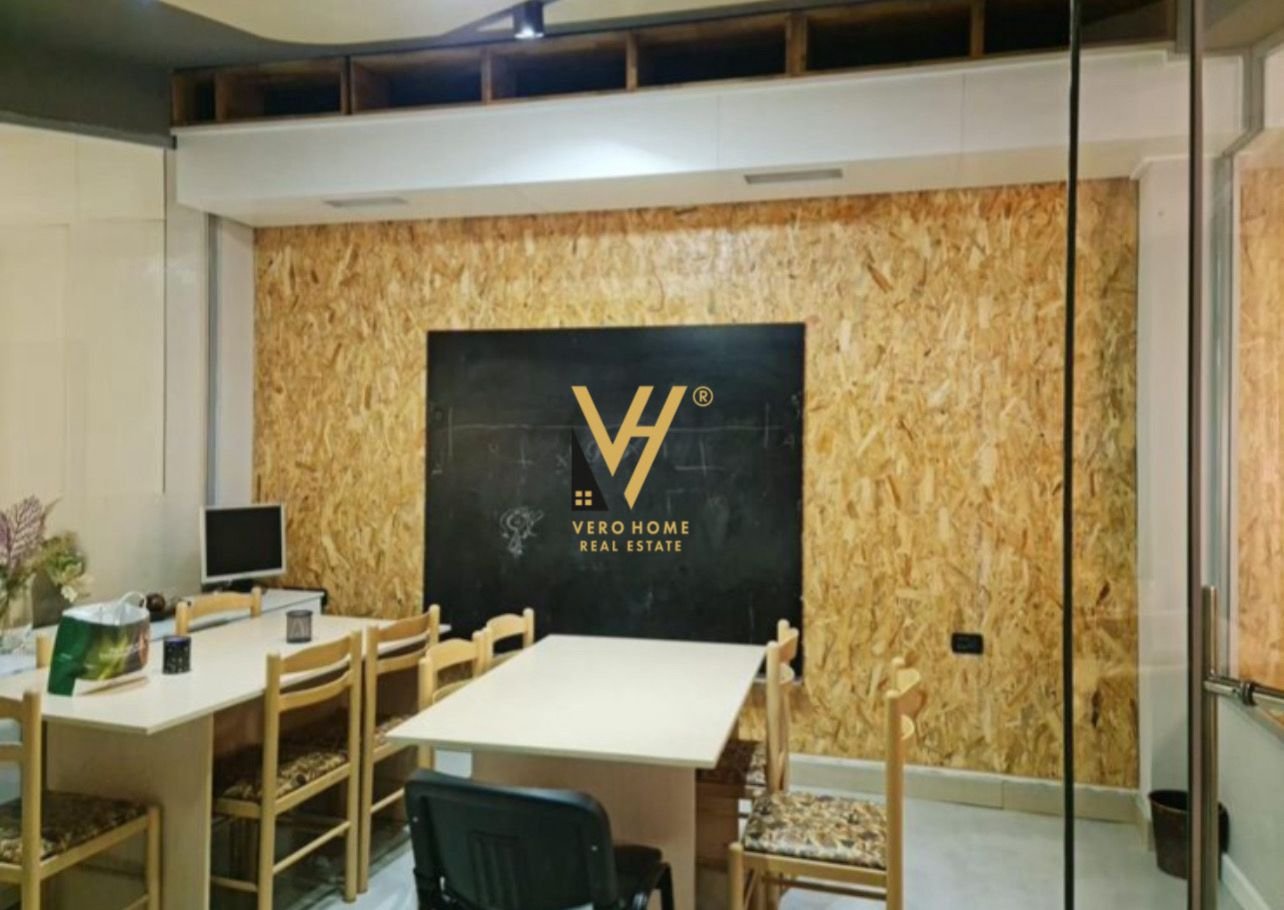 ZYRE 15 M2 ME QIRA NE MYSLYM SHYR 200 EURO