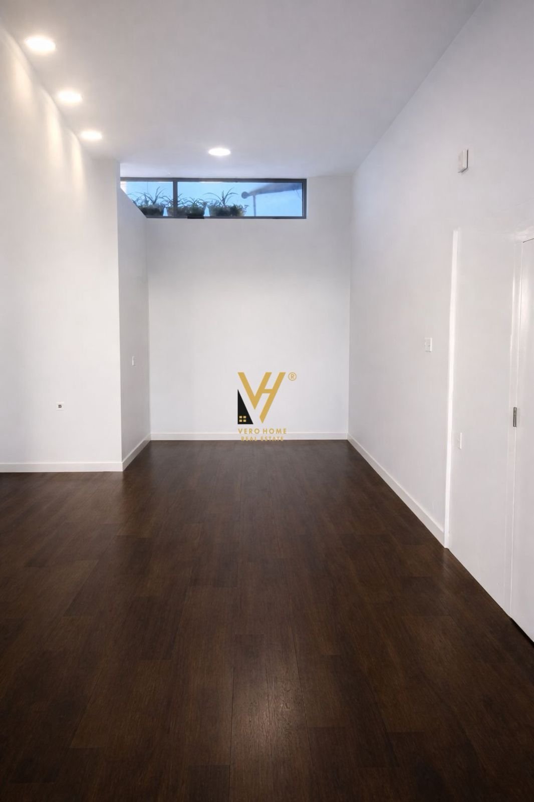 AMBIENT 120 M2 TE 21 DHJETORI 200.000 LEKE