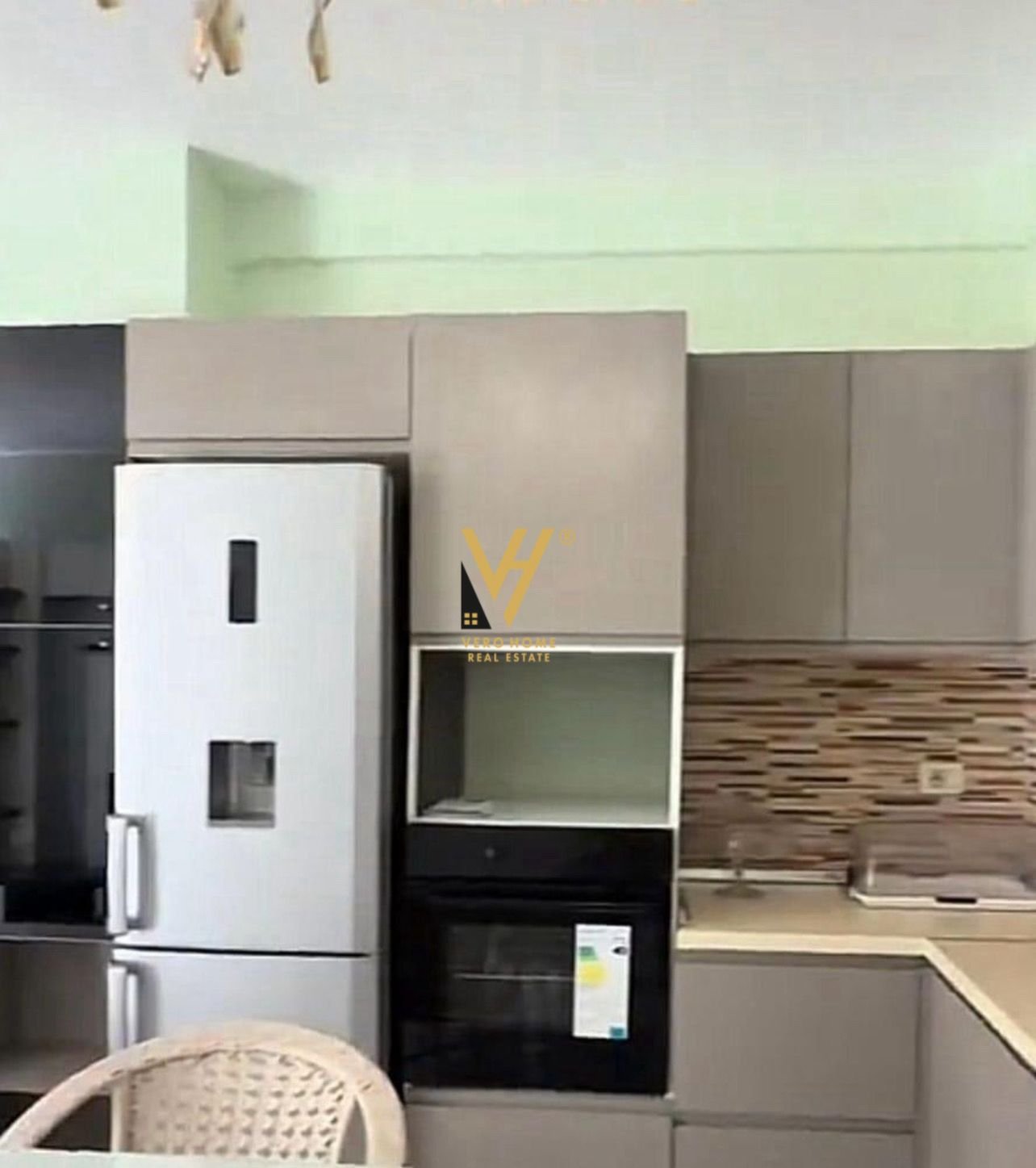 1+1+2 BLK TE PALLATET CABEJ 125.000 EURO