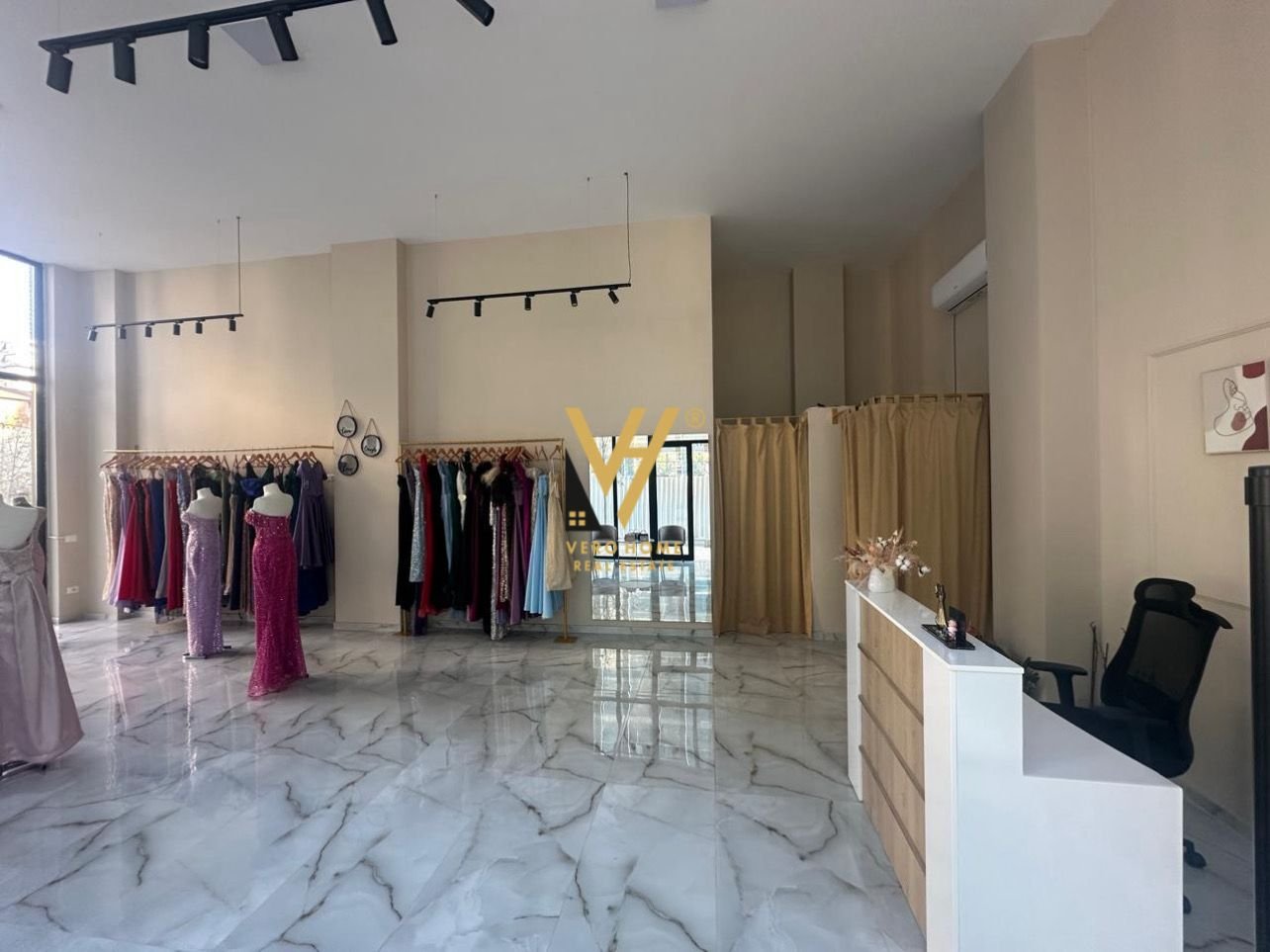 DYQAN 64 M2 ME QERA TE ISH FUSHA 70.000 LEKE