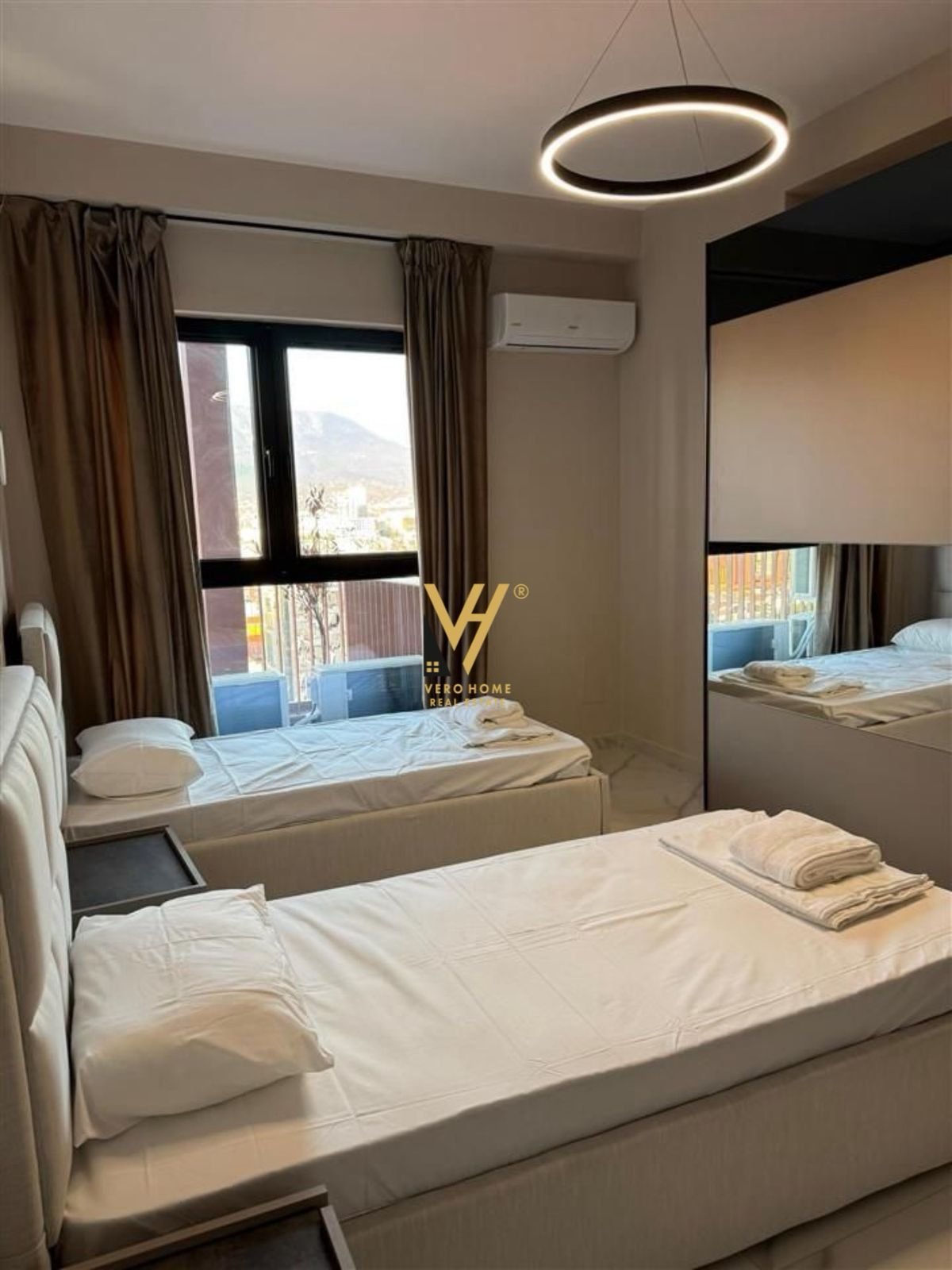 2+1+2+BLK ME QERA TE GARDEN BUILDING 1.900 EURO