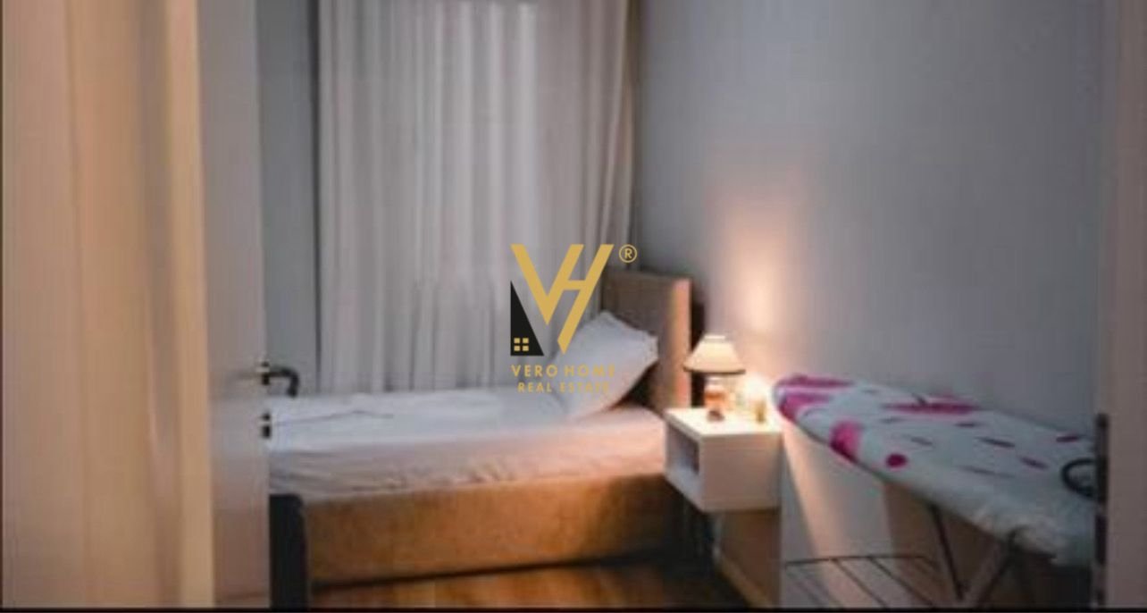 2+1+BLK ME QERA NE BLLOK 1.200 EURO