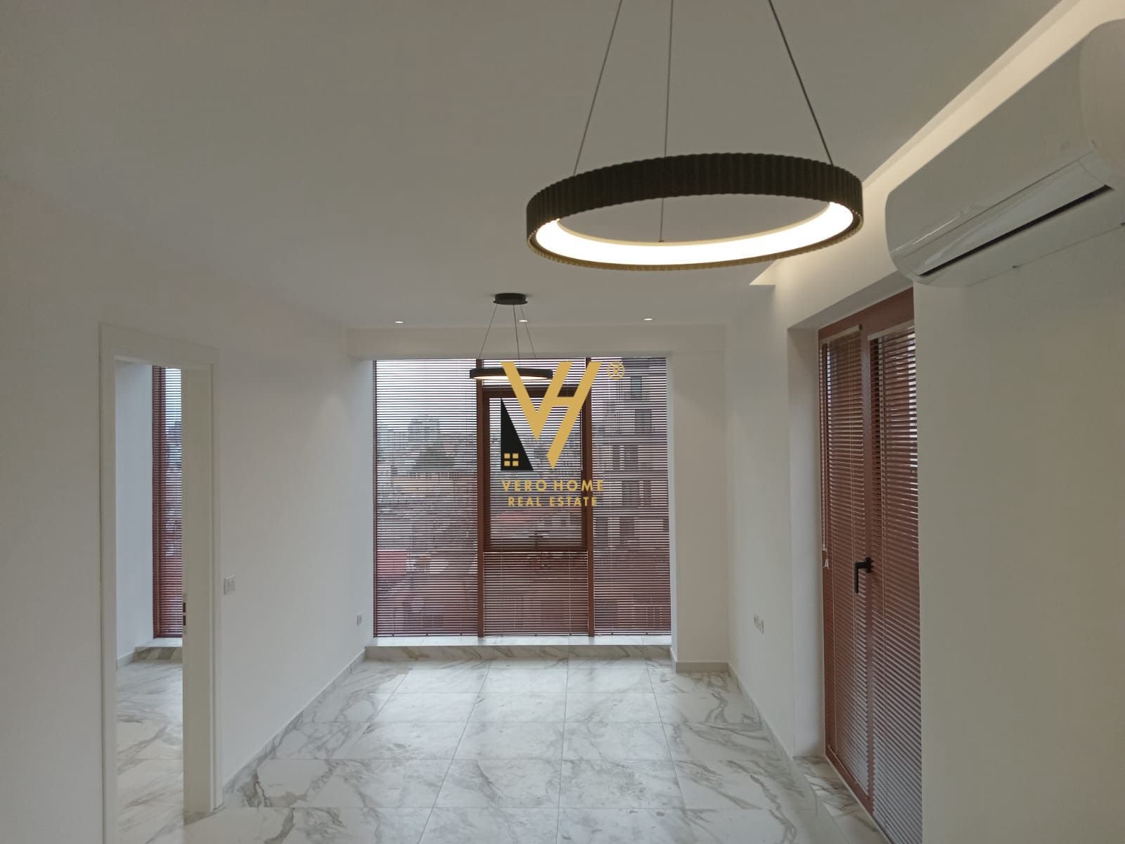 1+1+BLK TE RRUGA E KAVAJES 235.000 EURO