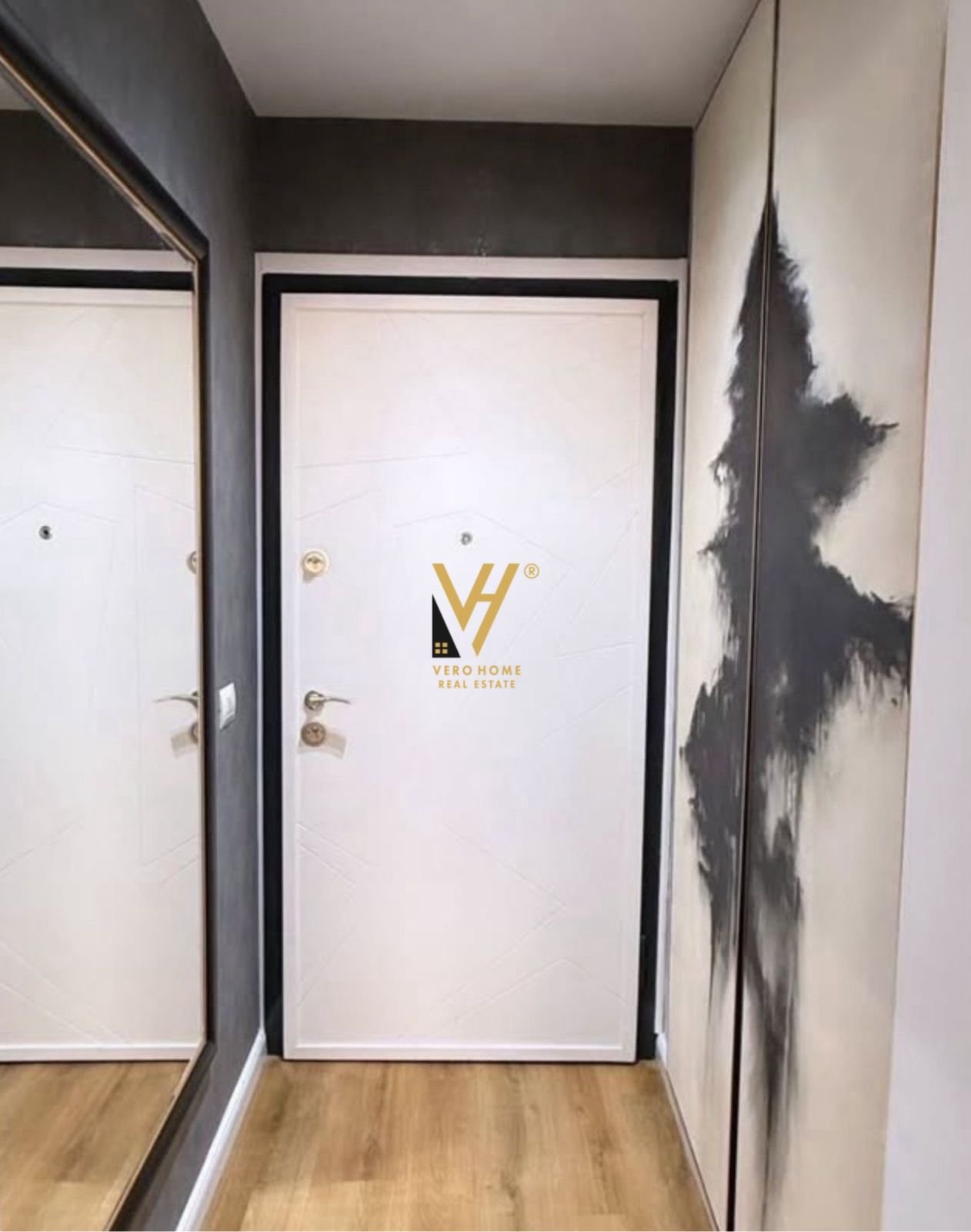 1+1+BLK TE 21 DHJETORI 189.000 EURO