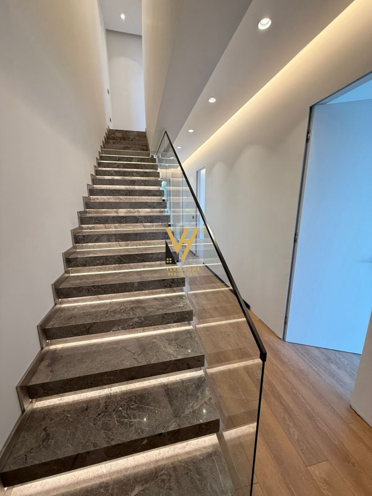 VILE TRE KATESHE TE LIQENI THATE 1.500.000 EUR