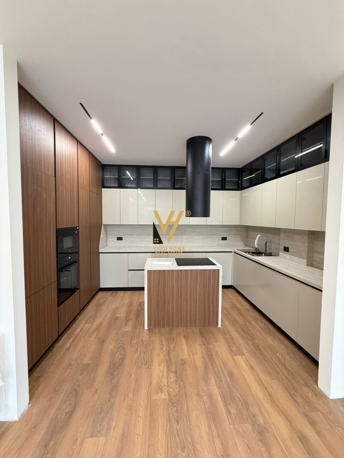 VILE TRE KATESHE TE LIQENI THATE 1.500.000 EUR