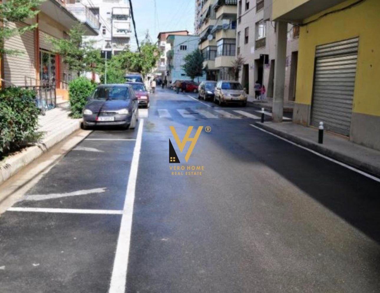 DYQAN 44 M2 ME QERA RRUGA HIM KOLLI 70.000 LEKE