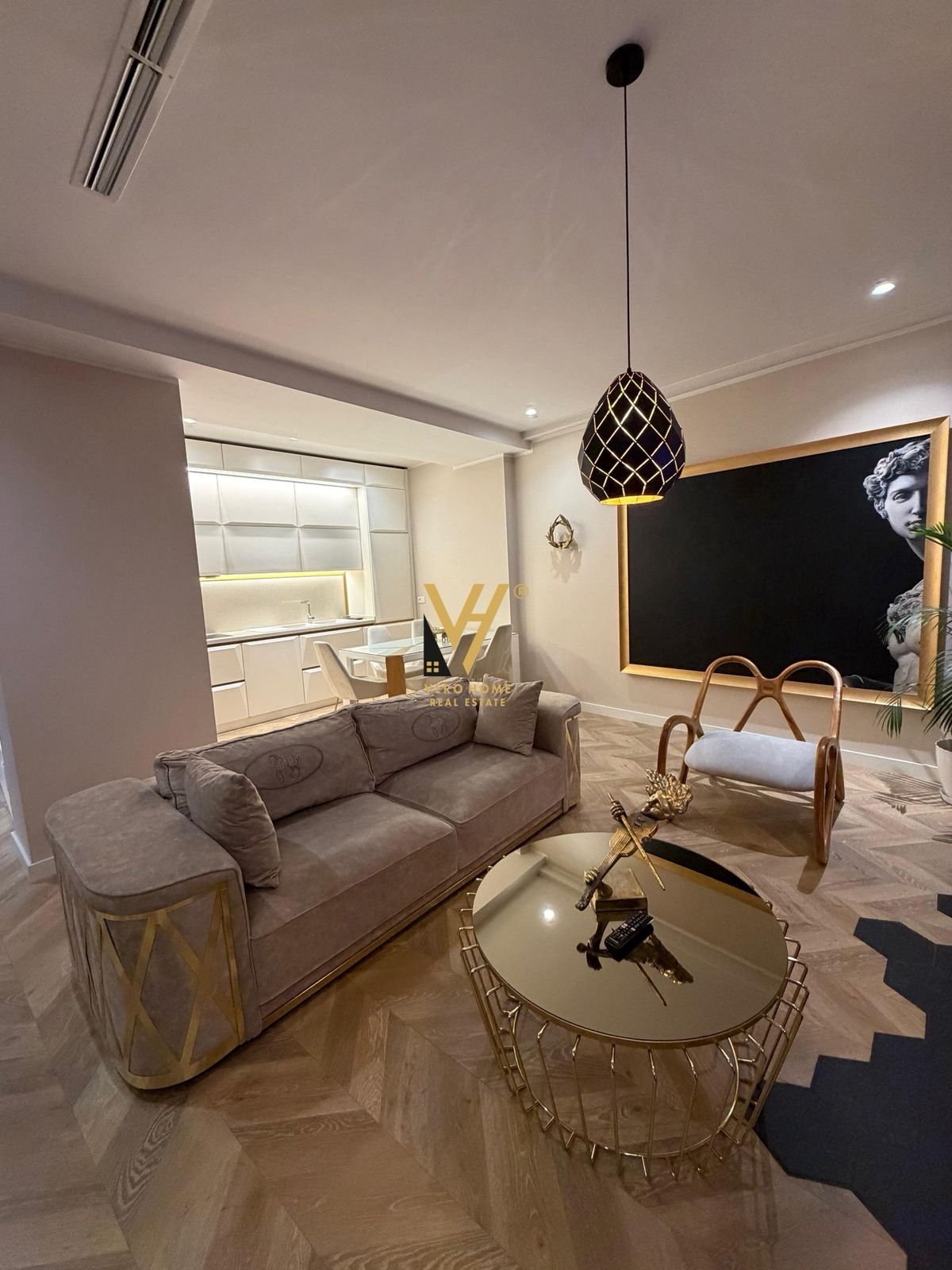 1+1+BLK ME QERA TE RRUGA ELBASANIT 1.300 EURO