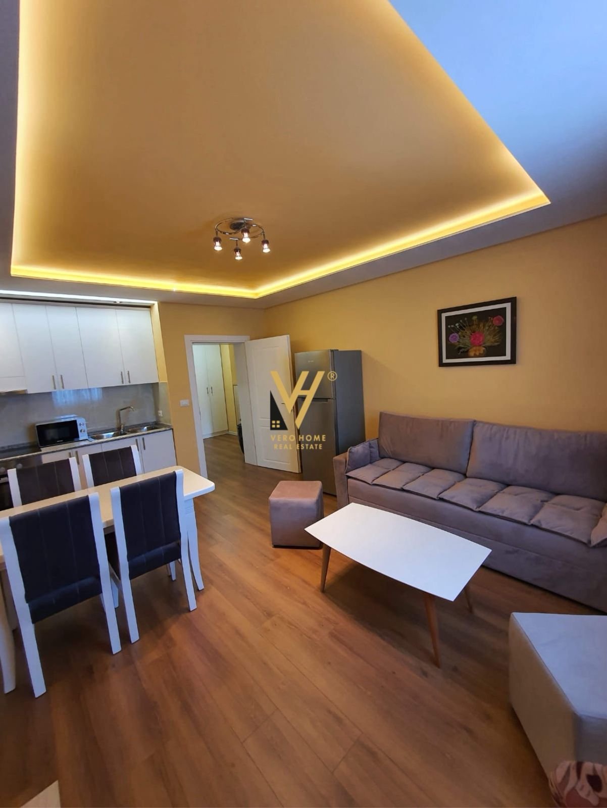 1+1 ME QERA TE RR KONGRESI MANASTIRIT 40.000 LEKE