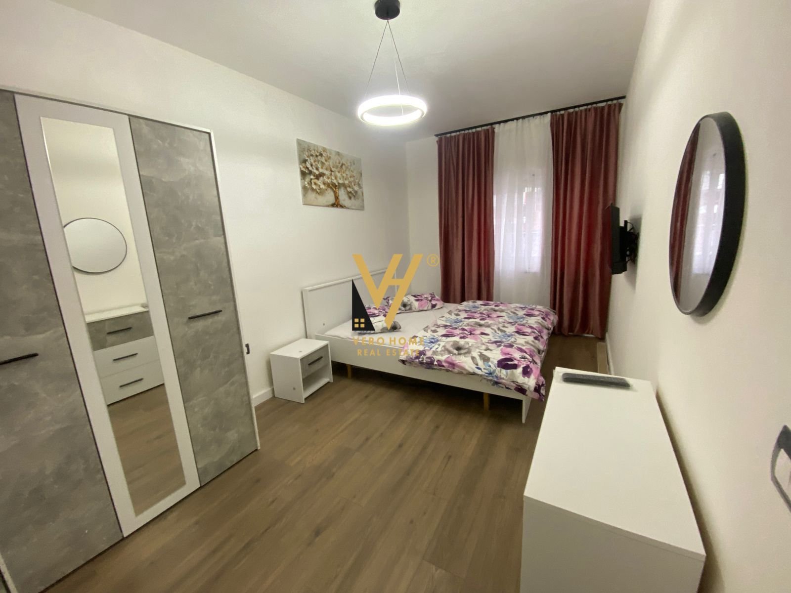 1+1+BLK TE KOMUNA E PARISIT 180.000 EURO