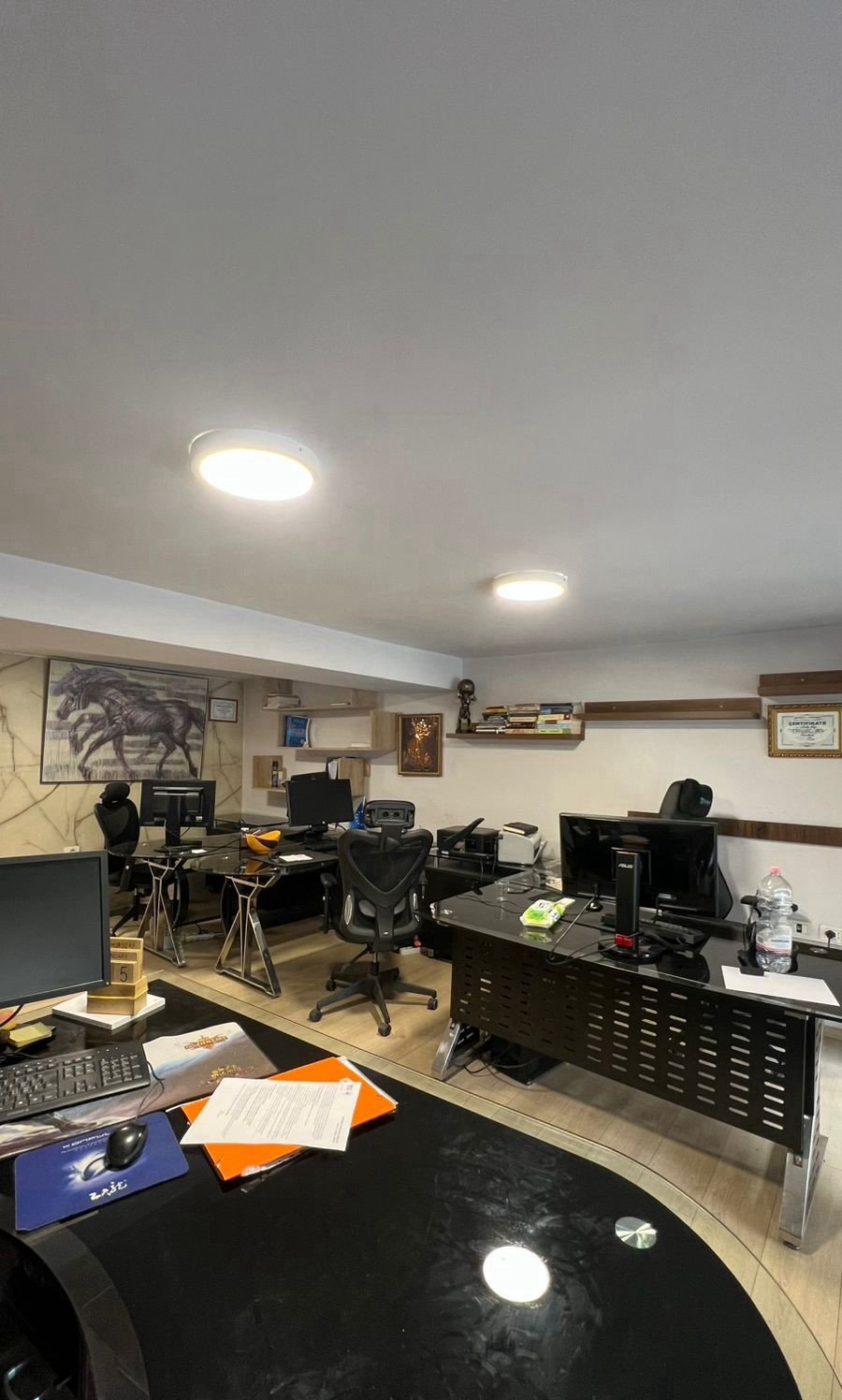 Jepet me Qira Zyrë – Rruga Sulejman Delvina!!!