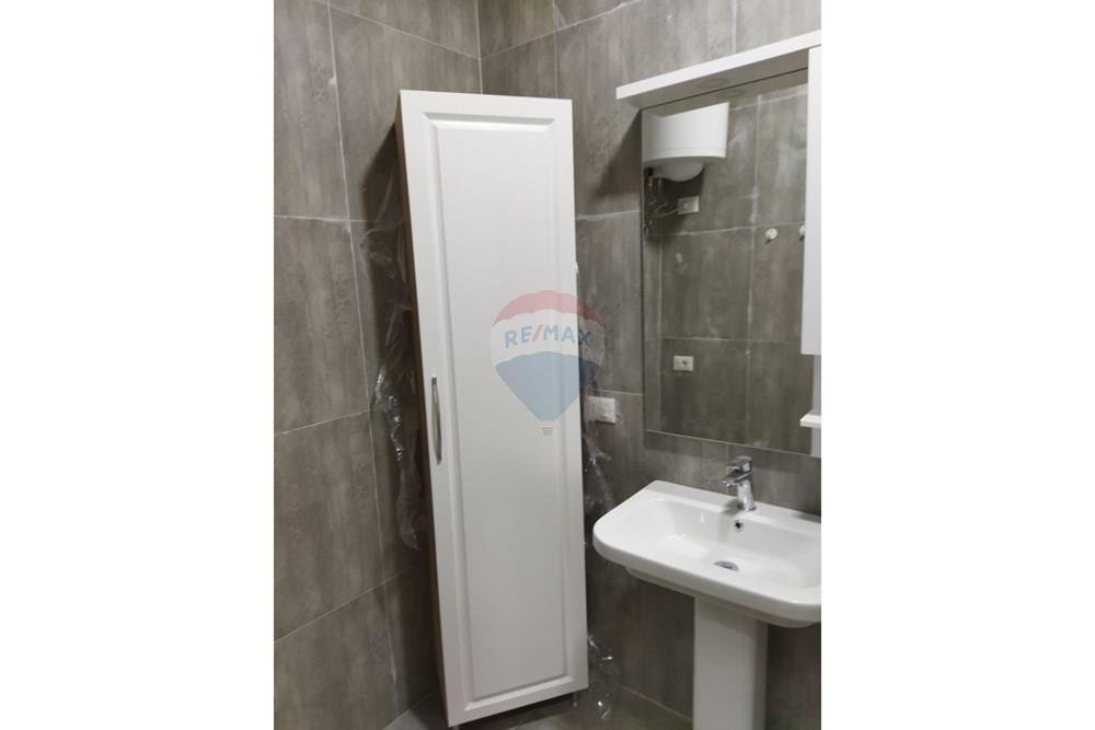 APARTAMENT 1+1 NE SHITJE TEK KOMPLEKSI KONTAKT!