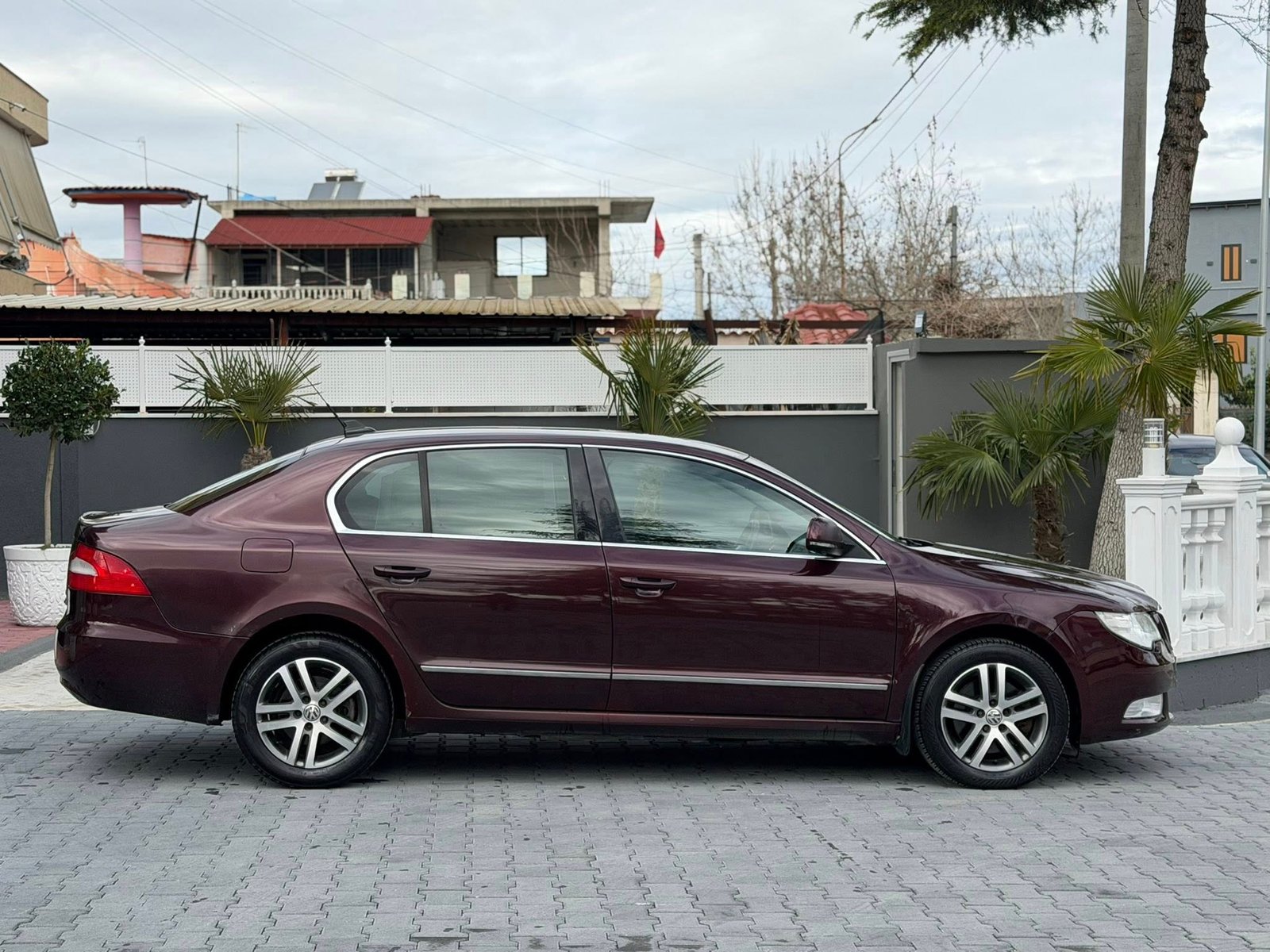 SKODA SUPERB-2.0 DIESEL TDI–2008-LUNGO-AUTOMATIK