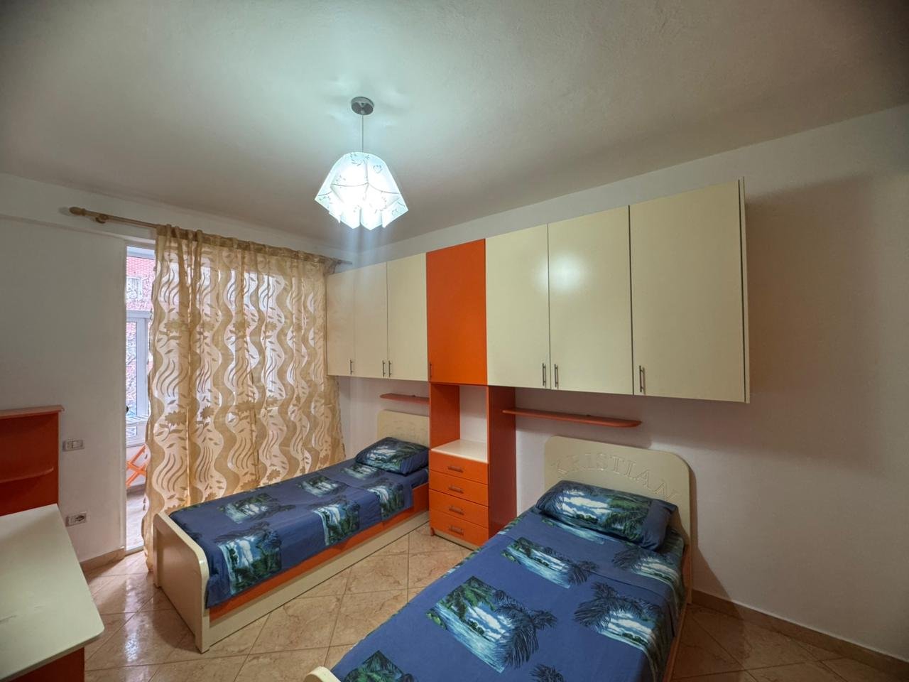 Jepet me Qira Apartament 2+1 + Ballkon – Astir !!