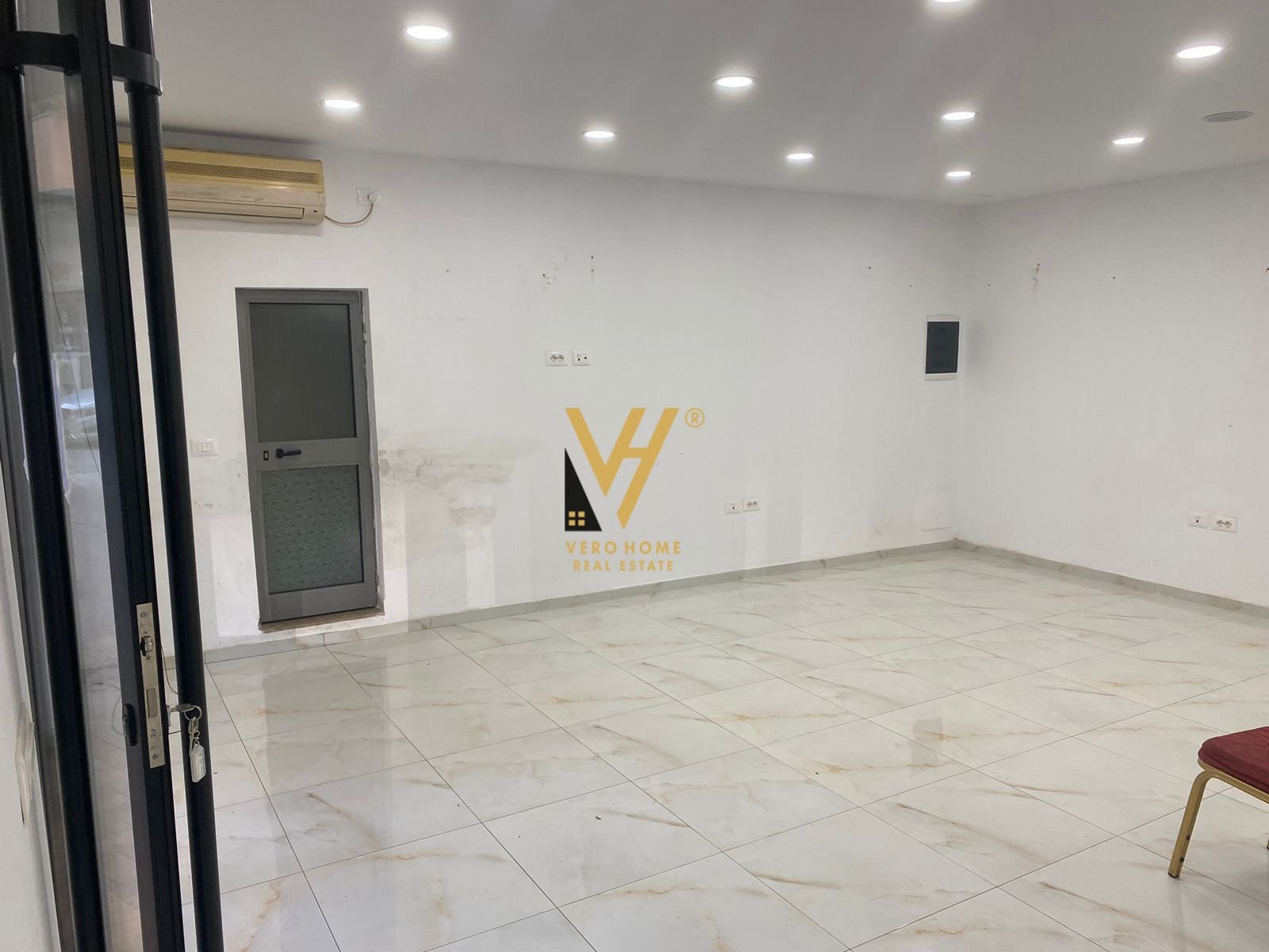 DYQAN 48 M2 NE VASIL SHANTO 170.000 EURO