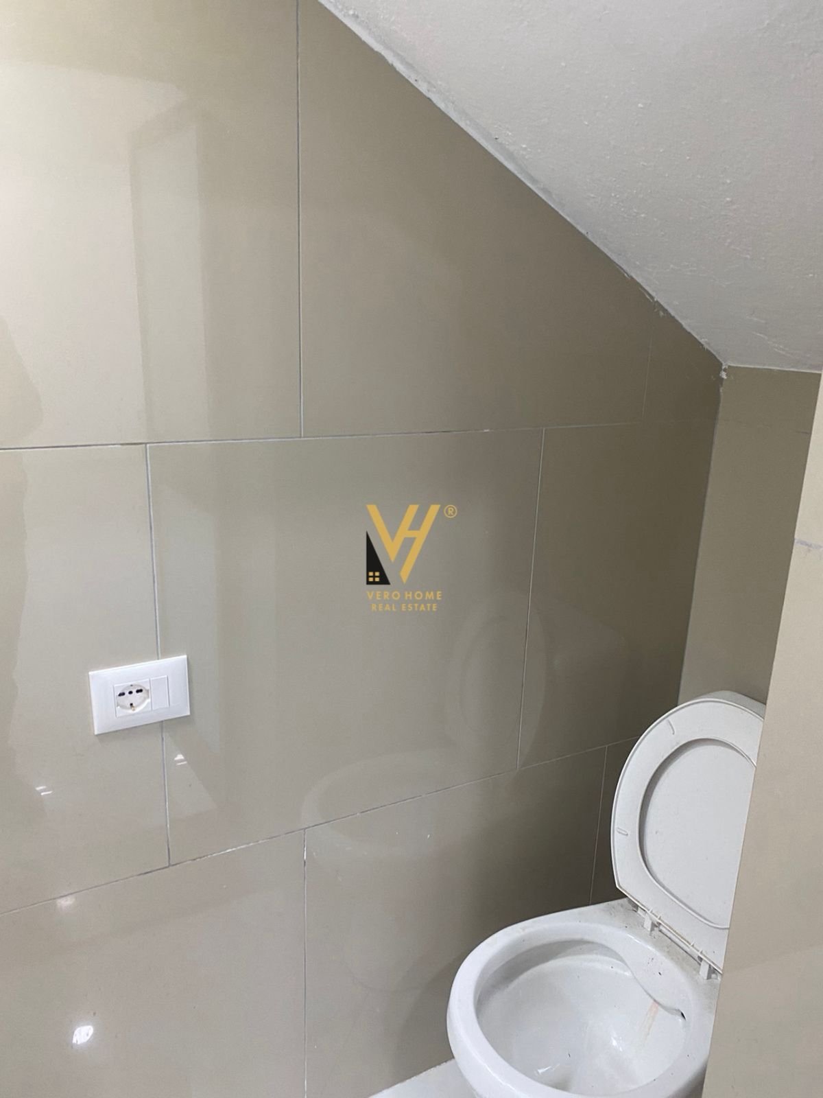 DYQAN 48 M2 NE VASIL SHANTO 170.000 EURO