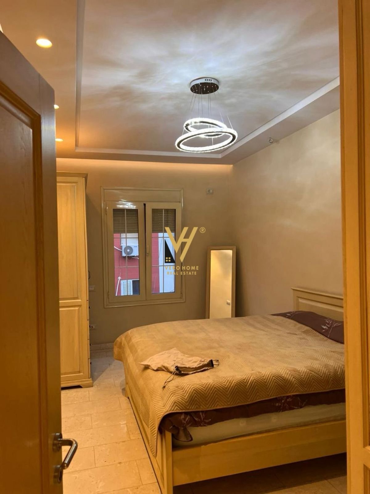 1+1 ME QIRA TE KINEMA AGIMI, BLLOK 800 EURO