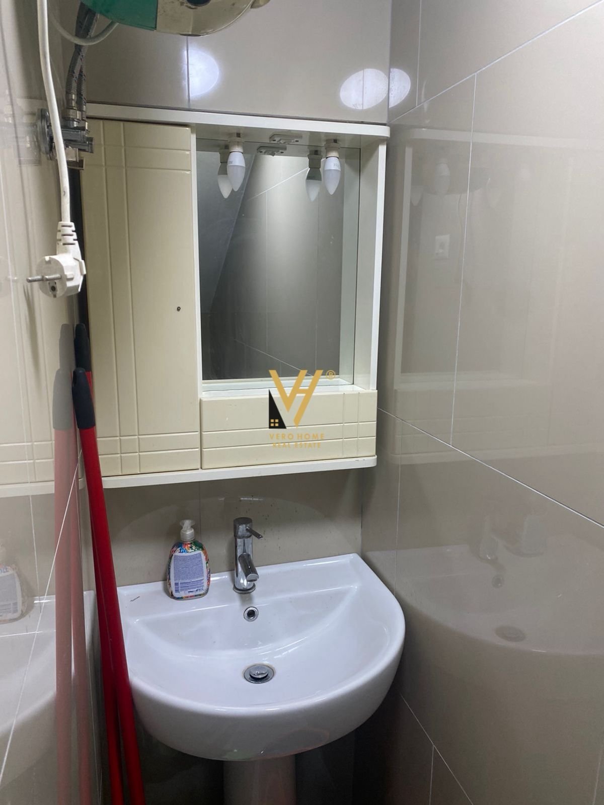 DYQAN 48 M2 NE VASIL SHANTO 170.000 EURO