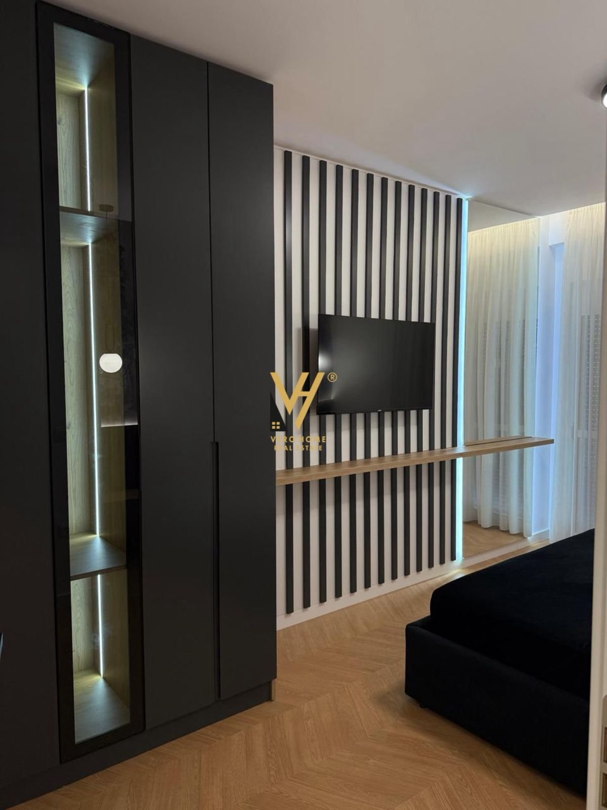 1+1+BLK ME QERA TE LIQENI ARTIFICIAL 1.000 EURO