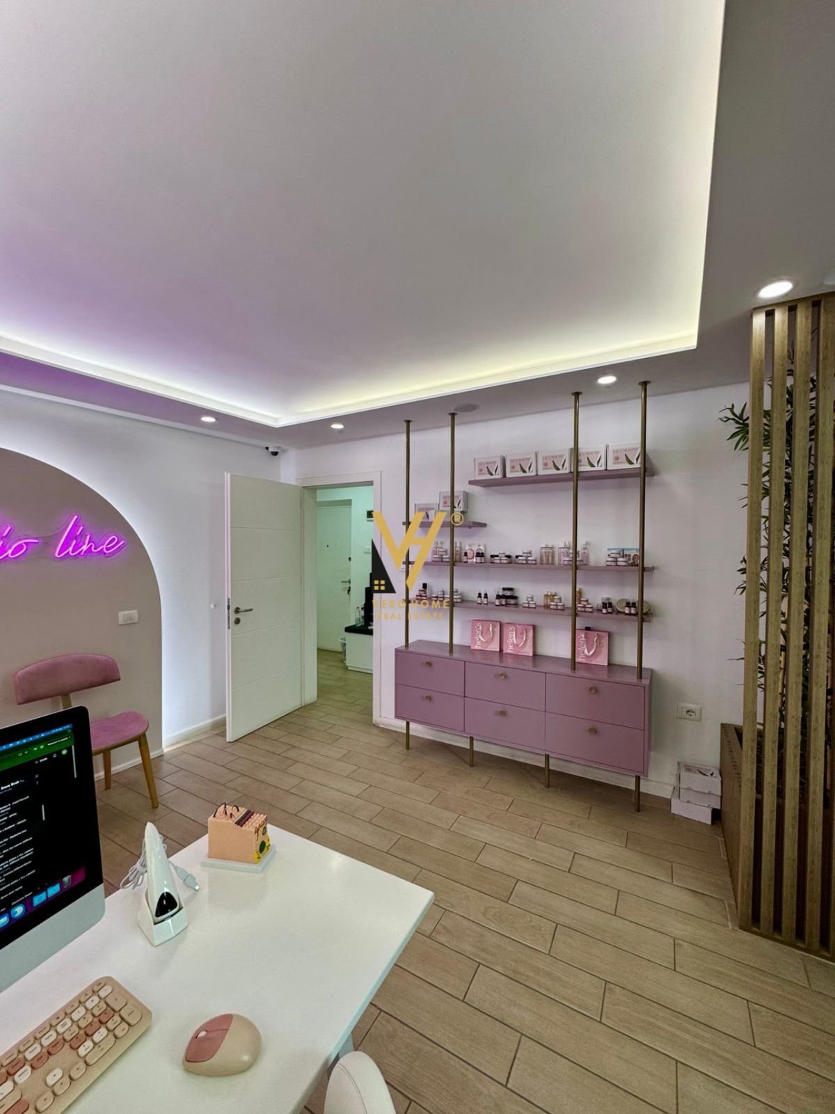 ZYRE 68 M2 ME QIRA NE VASIL SHANTO 750 EURO