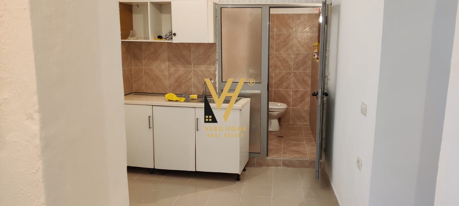 2+1+ANEKS ME QERA TE BULEVARDI RI 45.000 LEKE