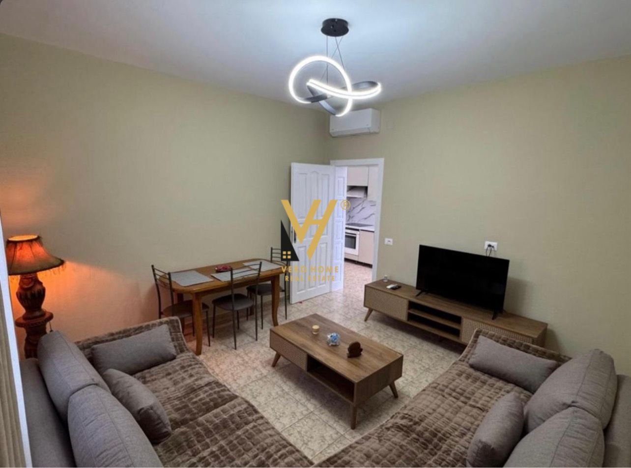 APARTAMENT 2+1 ME QIRA NE SHKOZE 500 EURO