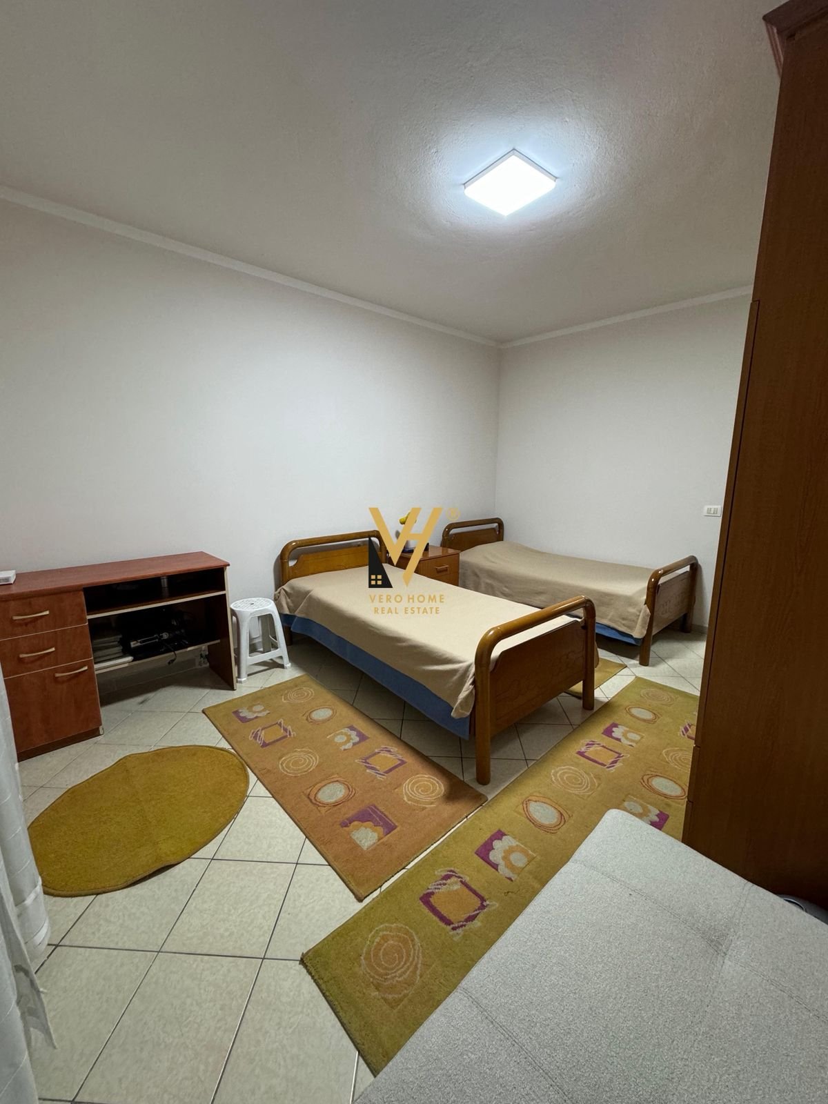 2+1+BLK ME QERA TE KRISTAL CENTER 65.000 LEKE