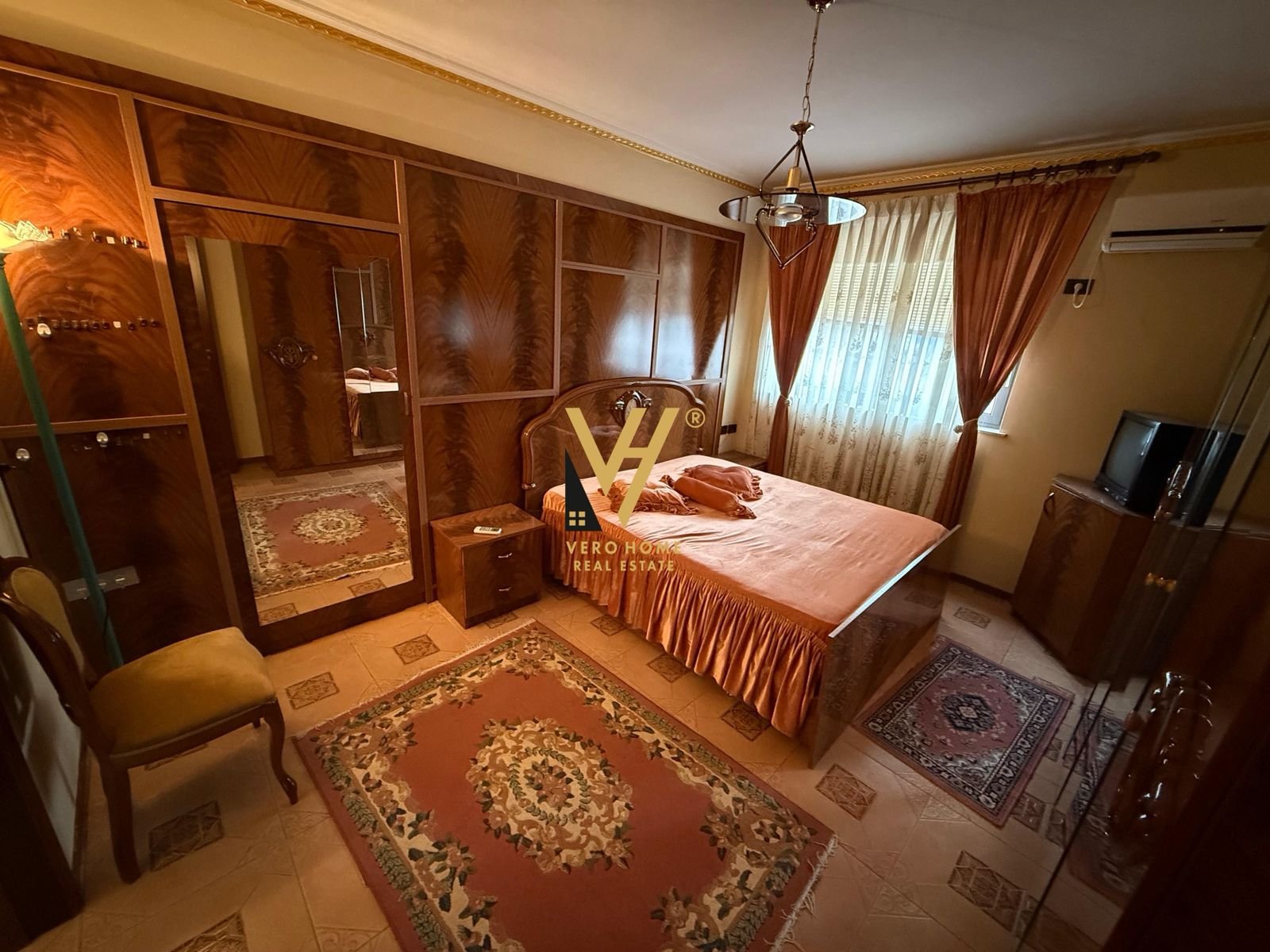 2+1+2 ME QERA NE ISH BLLOK 1.500 EURO