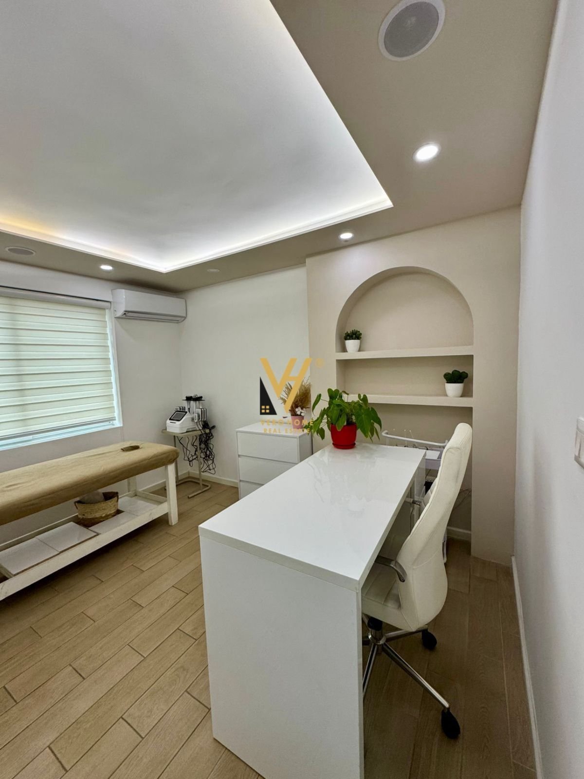 ZYRE 68 M2 ME QIRA NE VASIL SHANTO 750 EURO