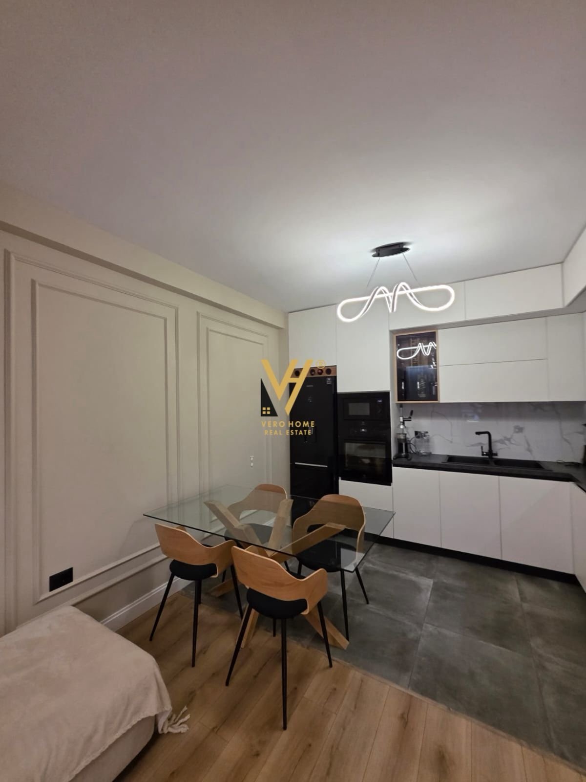 2+1+BLK TE KOMUNA E PARISIT 37.500.000 LEKE