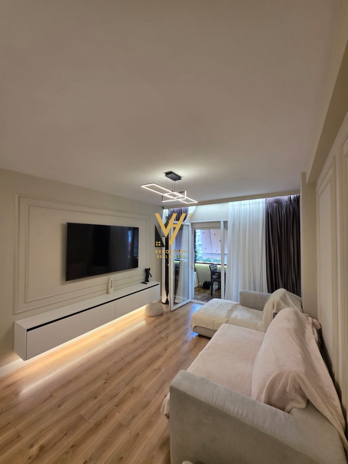 2+1+BLK TE KOMUNA E PARISIT 37.500.000 LEKE