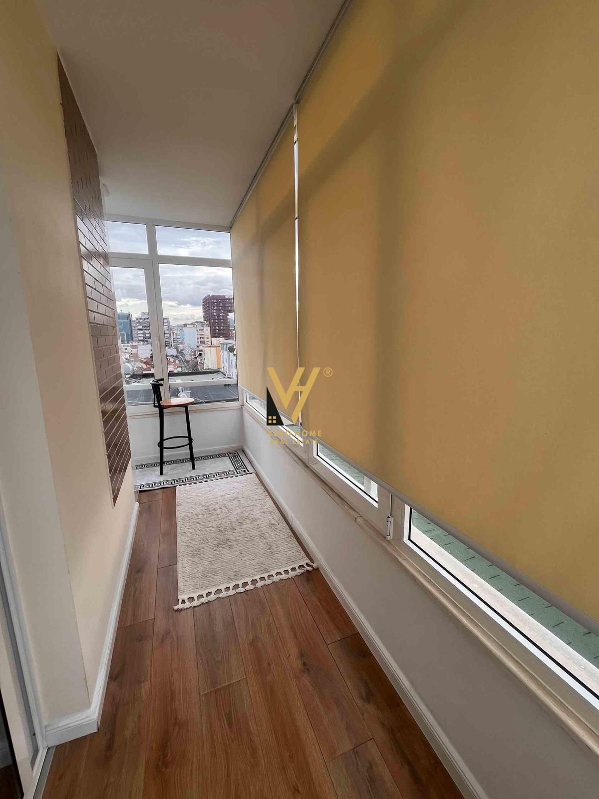 1+1+2BLK ME QERA TE MOZAIKU,21 DHJETORI 85.000 LEK