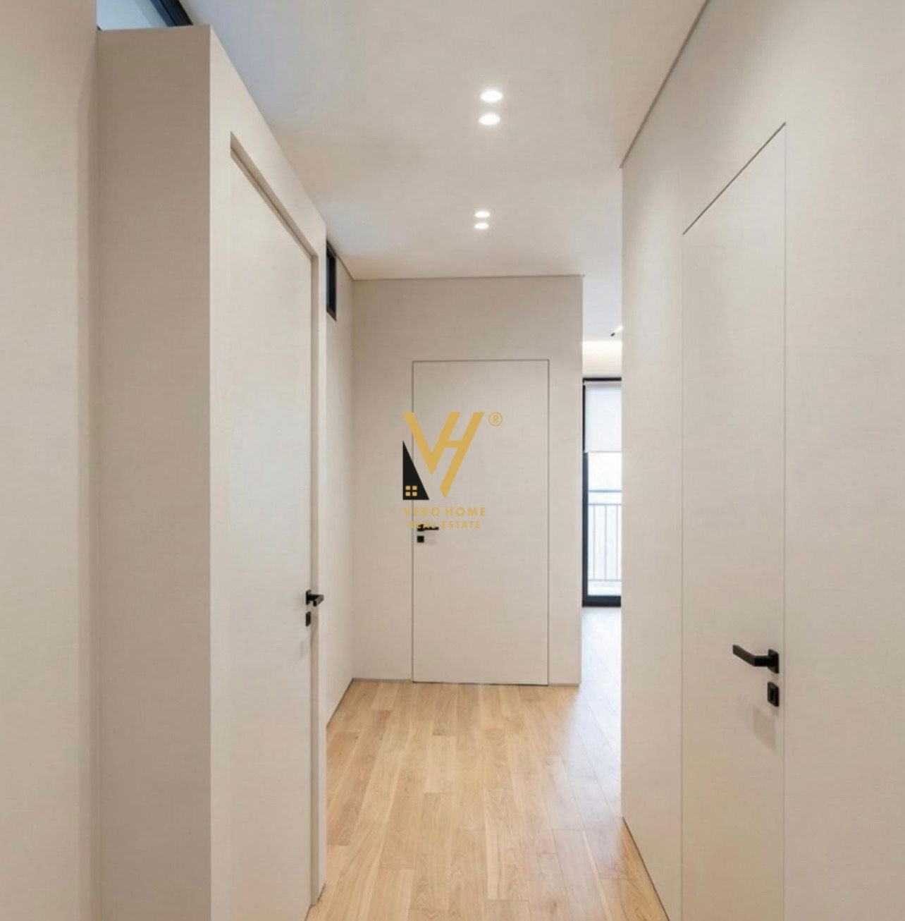 AMBIENT BIZNESI 83 M2 TE LIQENI I THATE 1.600 EURO