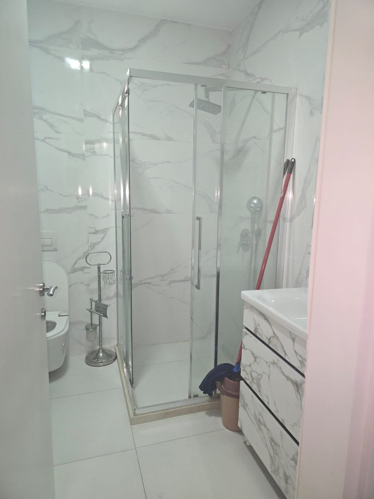 Jepet me Qira Apartament 2+1+ Ballkon – Astir !