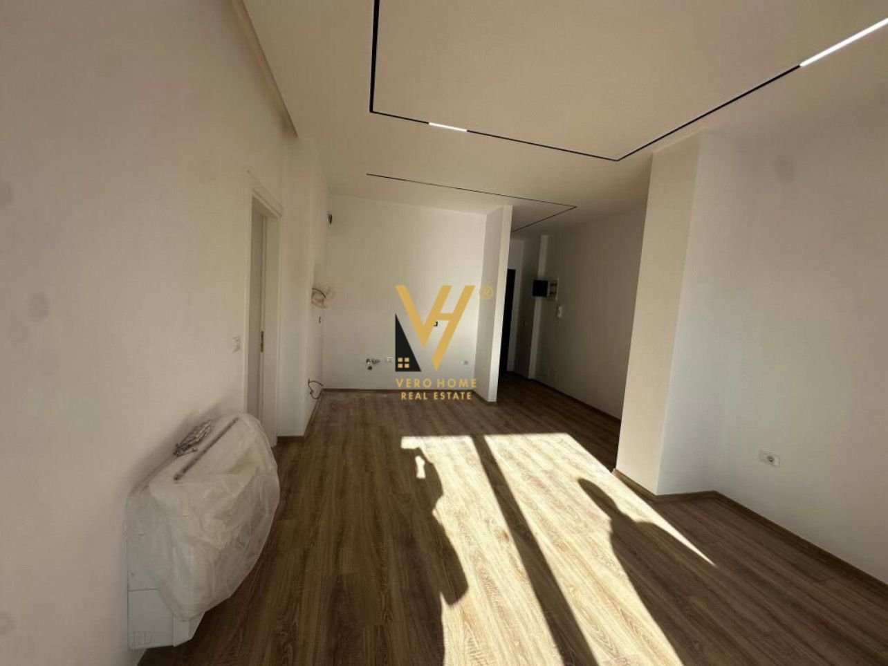 ZYRE 200 M2 ME QIRA TE SELVIA 300.000 LEKE