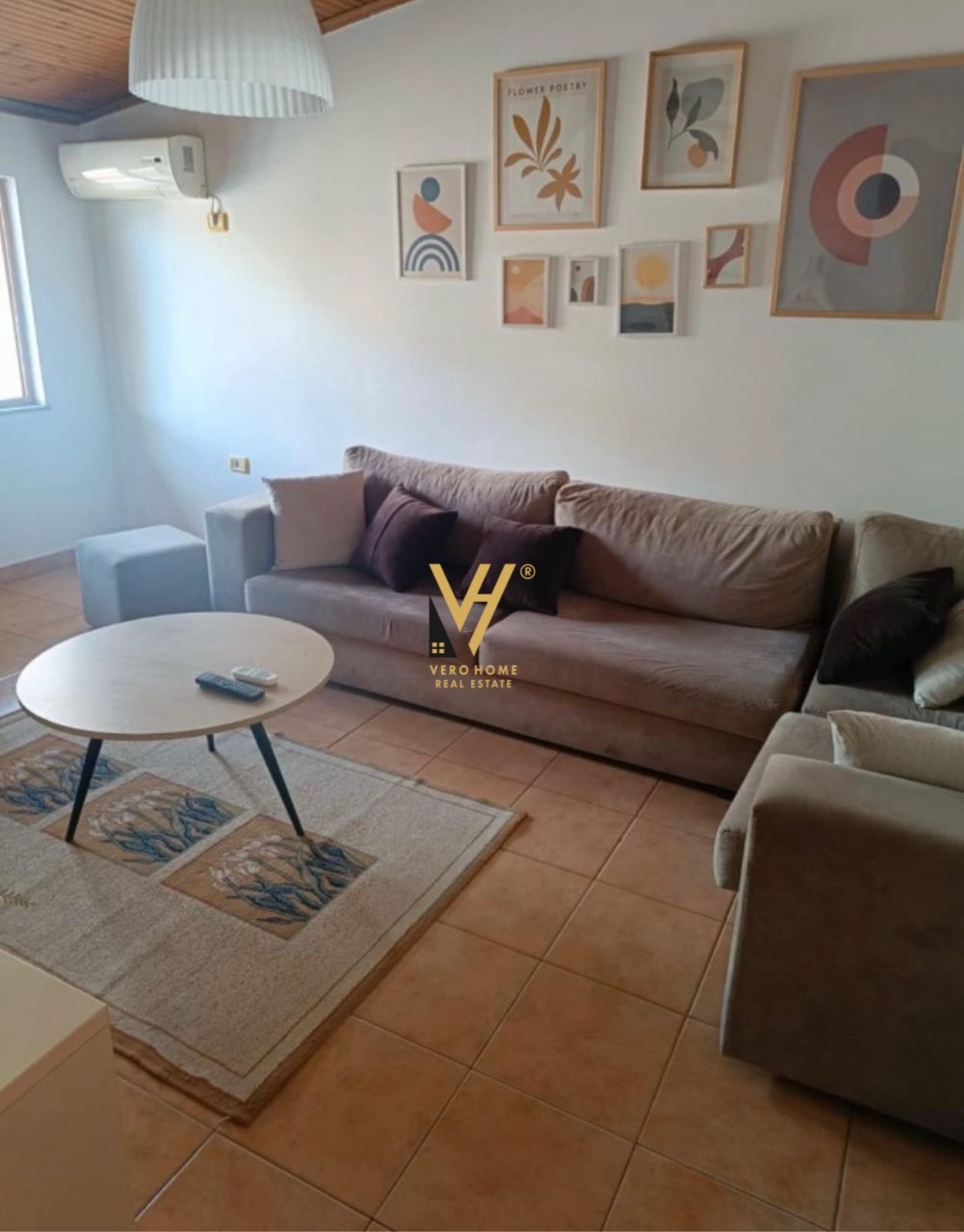 APARTAMENT 1+1 ME QIRA NE BLLOK 50.000 LEKE