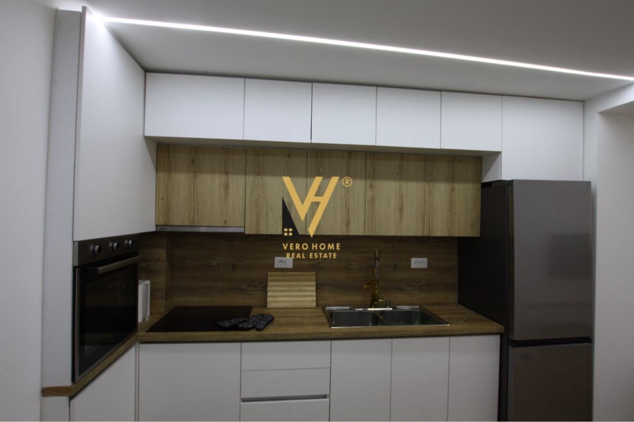 APARTAMENT 1+1 ME QIRA TE 21 DHJETORI 650 EURO