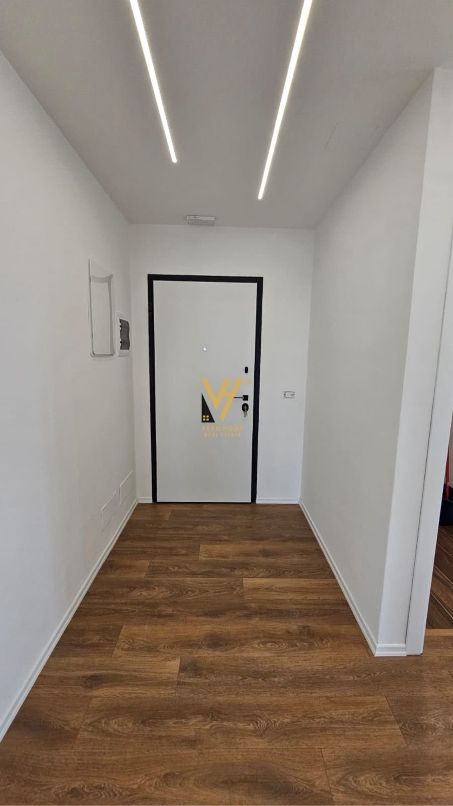 ZYRE 130 M2 TE LAKEVIEW RESIDENCE 1.700 EU