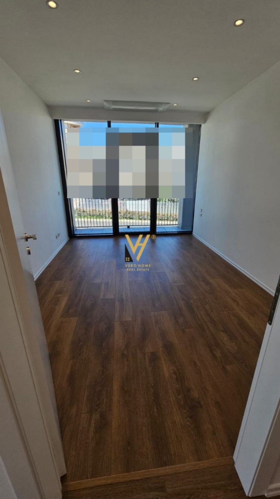 ZYRE 130 M2 TE LAKEVIEW RESIDENCE 1.700 EU