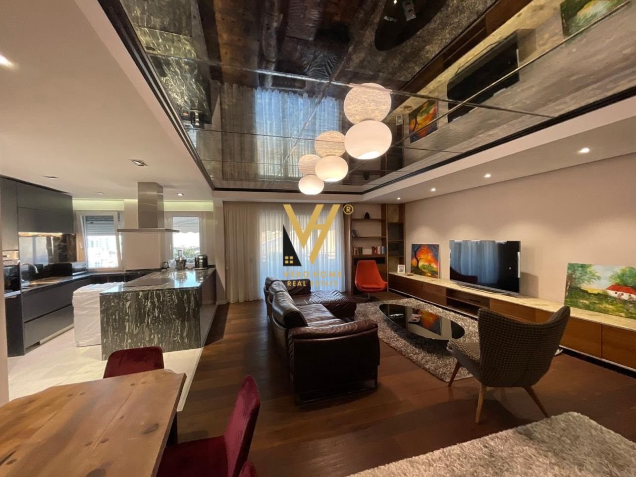 APARTAMENT 3+1+2 TE KOPSHTI BOTANIK 1.500 EURO