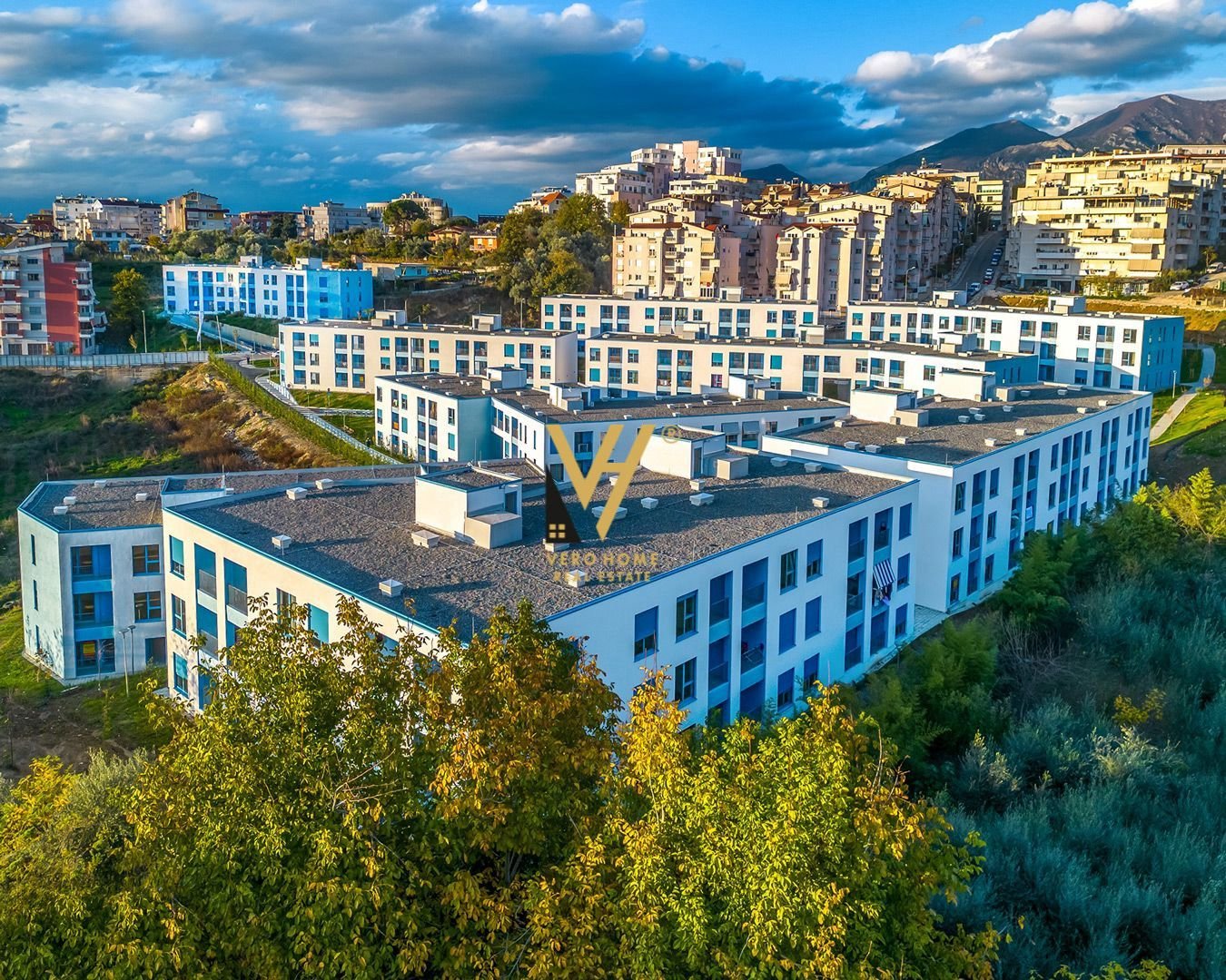 1+1+BLK TE REZ.OXA, FRESK 9.500.000 LEKE