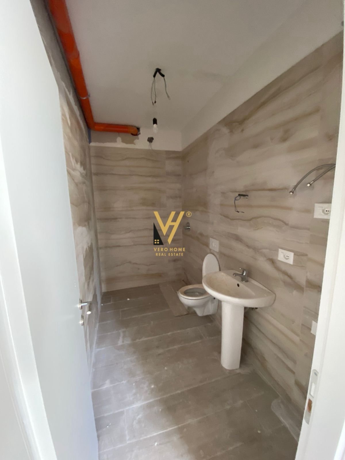 SHITET APARTAMENT 2+1 NE FRESK 85.000 EURO