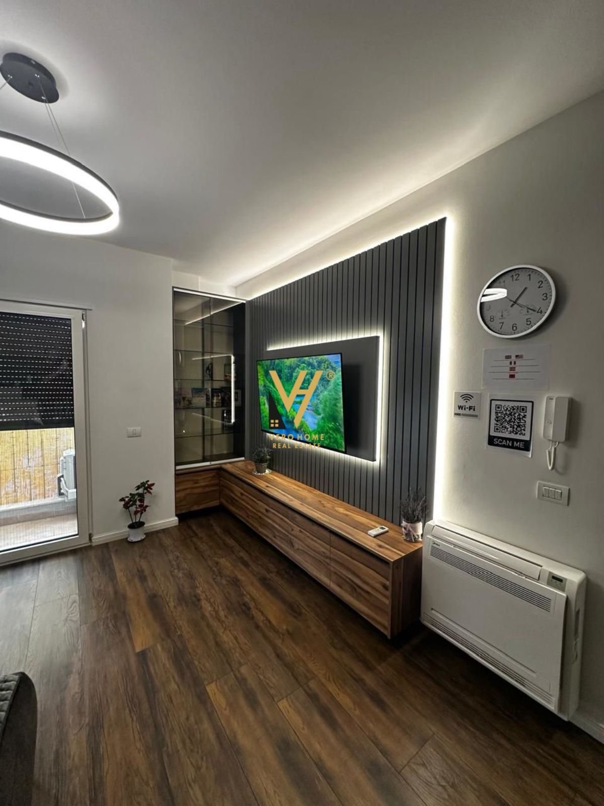 1+1+BLK ME QIRA TE KRISTAL CENTER 70.000 LEKE