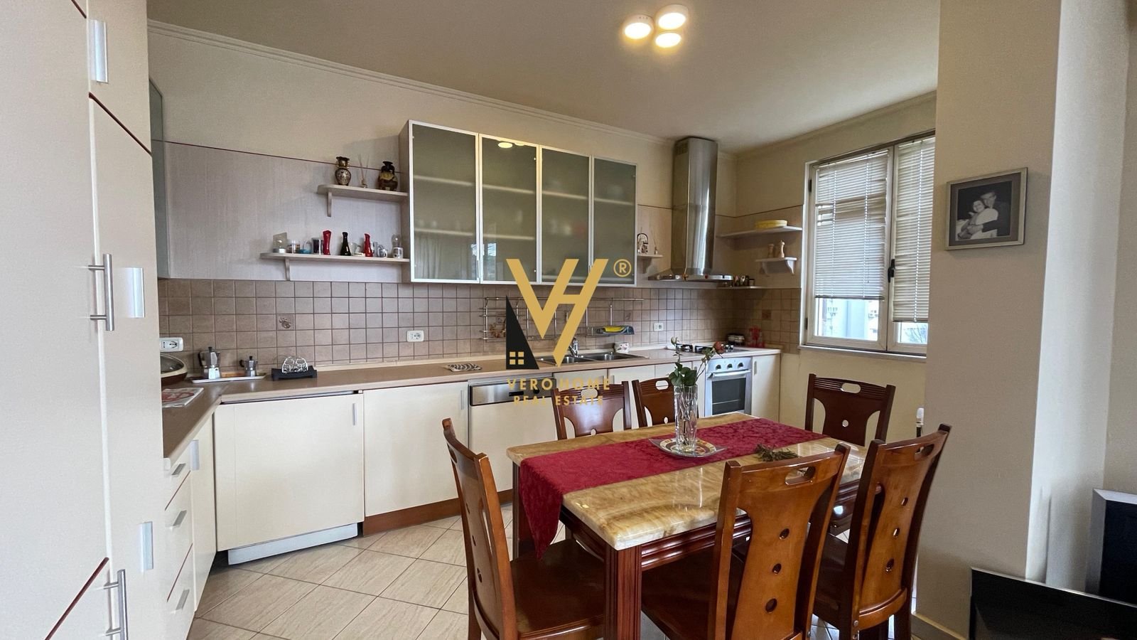 2+1+2+BLK ME QIRA NE MYSLYM SHYR 85.000 LEKE